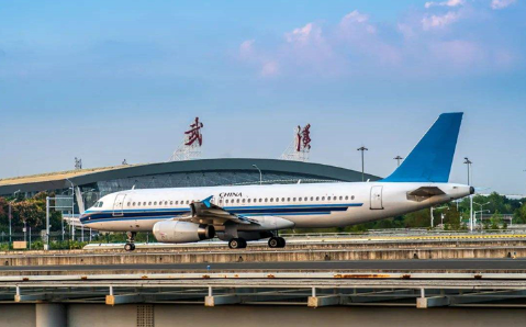 河池空运武汉机场